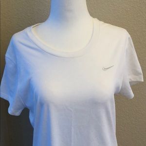 Nike top